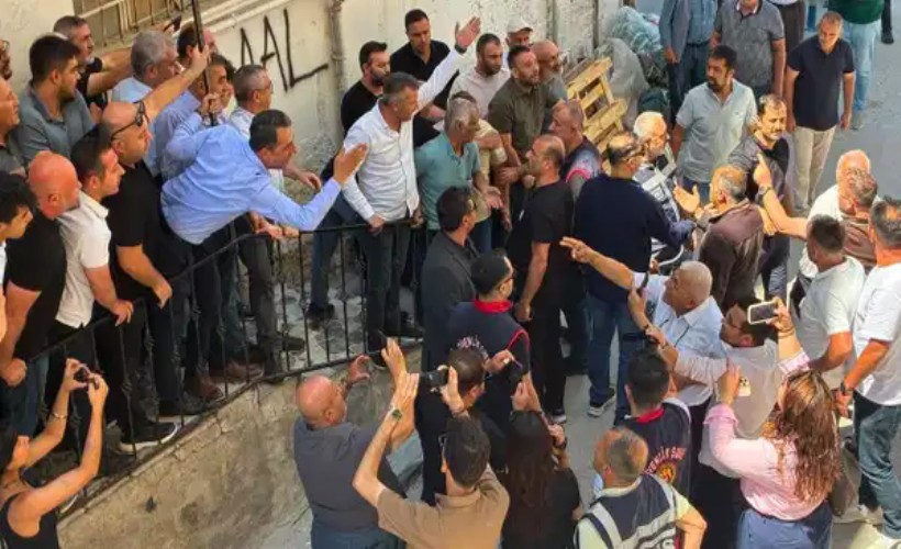 Atanan il başkanı polis eşliğinde geldi, il binasına giremeden geri döndü!
