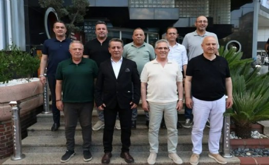 Aydın'da 10 belediye başkanı CHP'den istifa ederek Yeni Parti'ye geçti