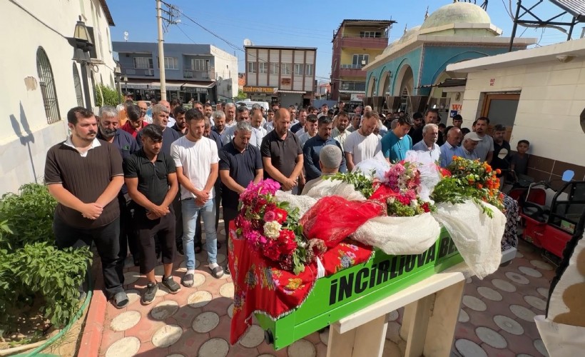 B. Menderes'in aldığı Eda gelinlike son yolcuğuna uğurlandı