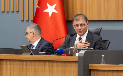 Başkan Tugay: 'İzmir'in sorunlarını birer birer çözelim diye yola çıktık'