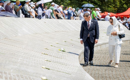 Başkan Tugay Srebrenica Katliamı'nı anma törenlerine katıldı