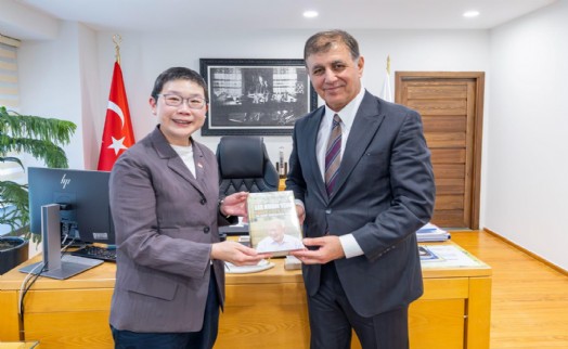 Başkan Tugay'dan Singapur'a İEF ve EXPO 2027 daveti