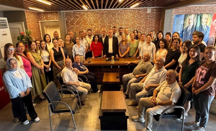 Belediye başkanının ardından ilçe örgütü de CHP'den istifa etti