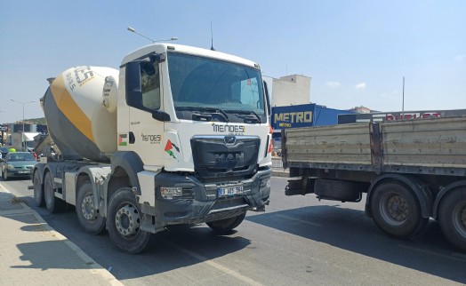 Beton mikserinin çarptığı yaya öldü