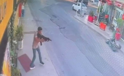 Bodrum'da pompalı tüfekle dehşet saçtı! Rastgele ateş açtı; o anlar kamerada