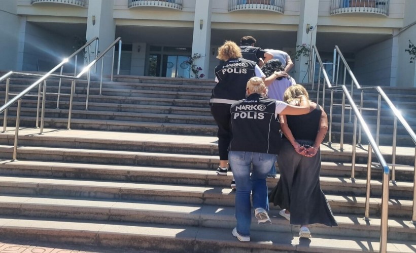 Bodrum'da uyuşturucu tacirlerine baskın: 4 gözaltı