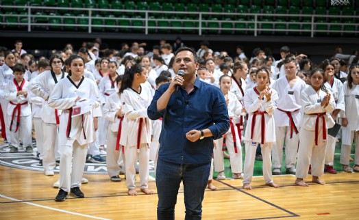 Bornova, Türkiye'nin siyah kuşak adaylarını ağırladı