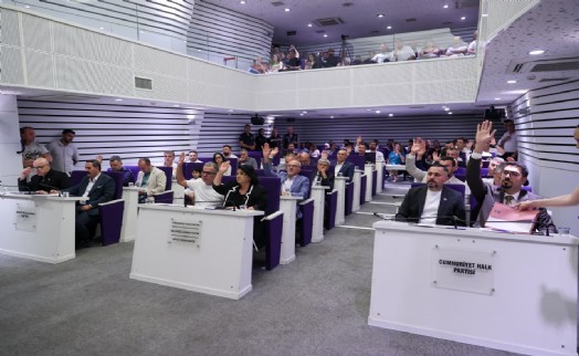 Buca’nın çınarları için '3. Yaş Üniversitesi' kuruluyor
