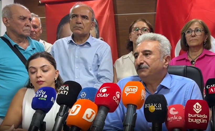 Bursa’da 17 ilçe yönetimi toplu istifa edip YENİ Parti’ye geçti