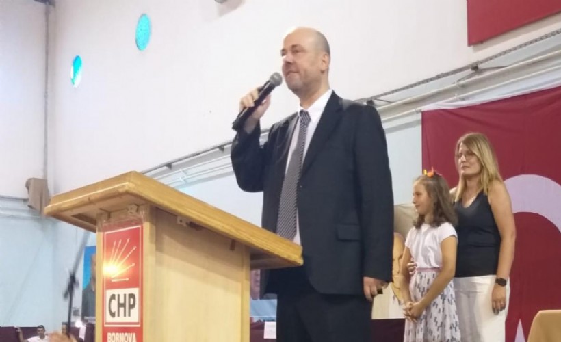 CHP İzmir’de istifa dalgası sürüyor: O isim de partiden ayrıldı