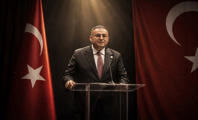 CHP Konak İlçe Başkanı Kalmaz istifa kararını açıkladı: Yeni Parti'ye katılacak