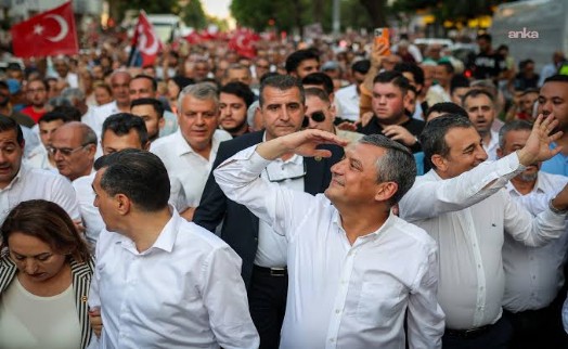CHP'de Diyarbakır'dan, Kars'a, Muğla'dan, Hollanda'ya istifa zinciri