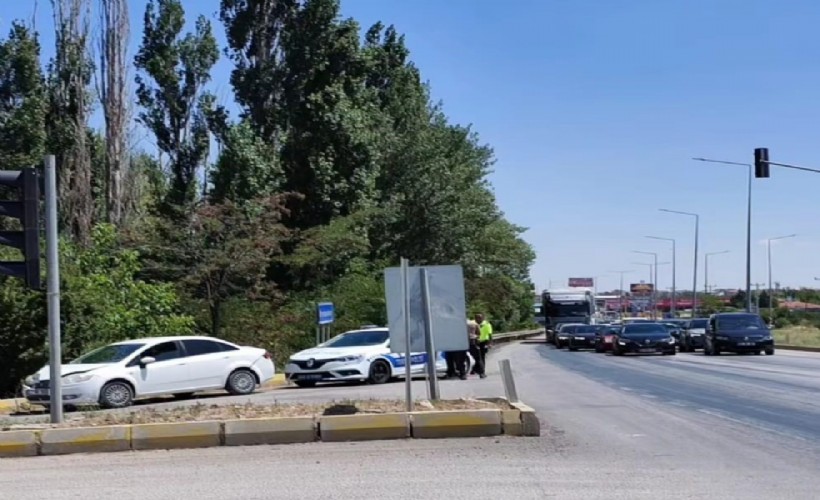 Çay'da zincirleme kaza: 3 yaralı