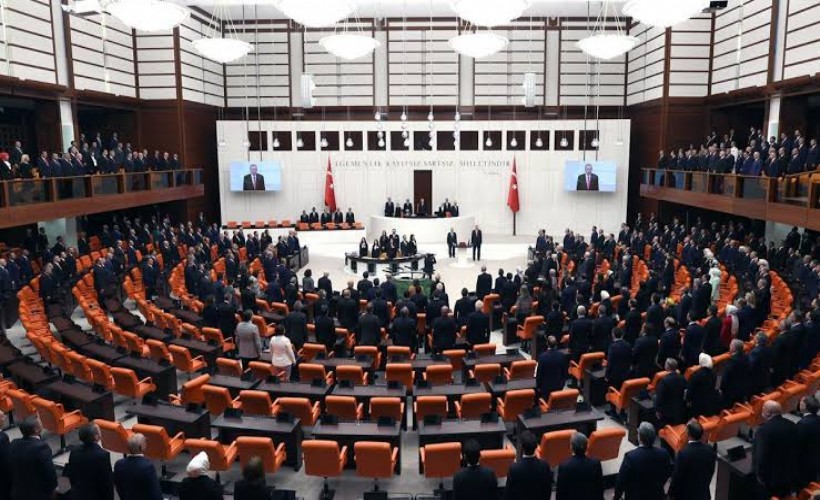 Cumhurbaşkanı, bakanlar ve milletvekilleri ne kadar alacak? Zamlı maaşlar belli oldu