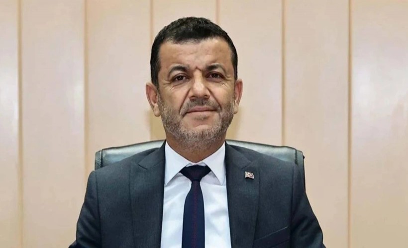 Denizli Büyükşehir Belediyesi ve 14 ilçe belediyesi CHP'den istifa ederek YENİ Parti'ye katıldı