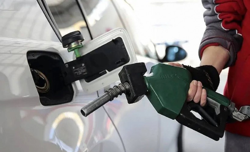 Gece yarısı tabela değişiyor: Benzine zam geliyor