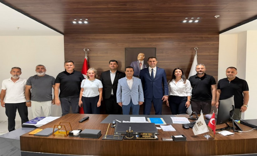 Güç’ten esnaf odalarına ziyaret: 'Geceyarısı yayımlanan kararnamelerle tüm sektörler batıyor!'