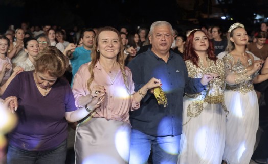 Gültepe'de büyük coşku: Rumeli Şenliği 18. kez İzmirlilerle buluştu
