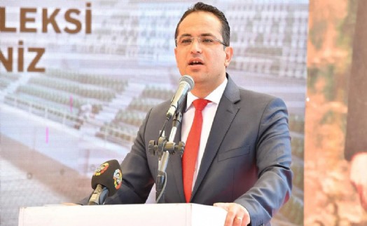 İzmir'deki istifa furyası sürüyor: Eski başkan CHP'den istifa etti, YENİ Parti'ye katılıyor