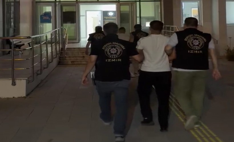 İzmir’de 280 bin sentetik ecza ele geçirildi; 3 gözaltı