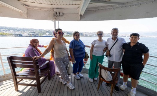 İzmirliler Körfez'de nefes aldı