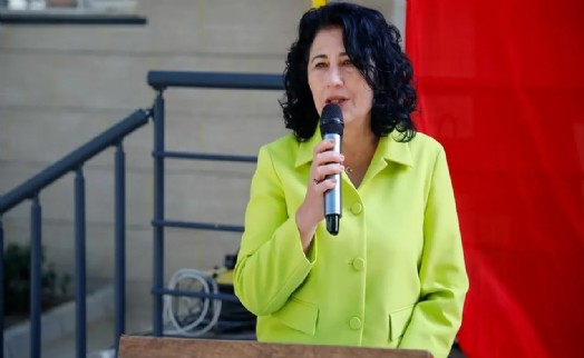 Kınık Belediyesi'nde toplu istifa: Başkan Bodur meclis üyeleriyle YENİ Parti'ye katıldı