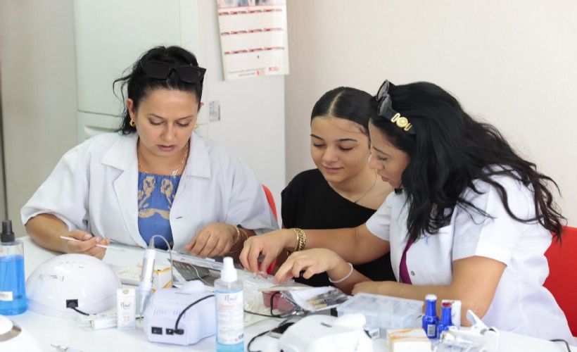 Konaklı kadınlar ücretsiz kurslarla meslek öğreniyor