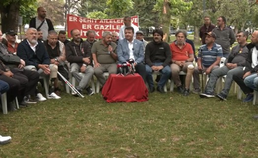 Mahmut Arıkan'dan oturma eylemindeki şehit aileleri ve gazilere destek
