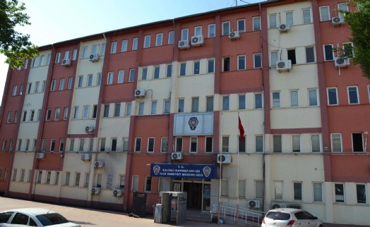 Manisa'da kadın cinayeti! Uzaklaşma kararı aldıran eşini 5 bıçak darbesiyle öldürdü