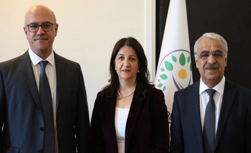 Masada yasa taslağı var: AK Parti Genel Başkan Yardımcısı Efkan Ala, İmralı Heyeti ile görüştü