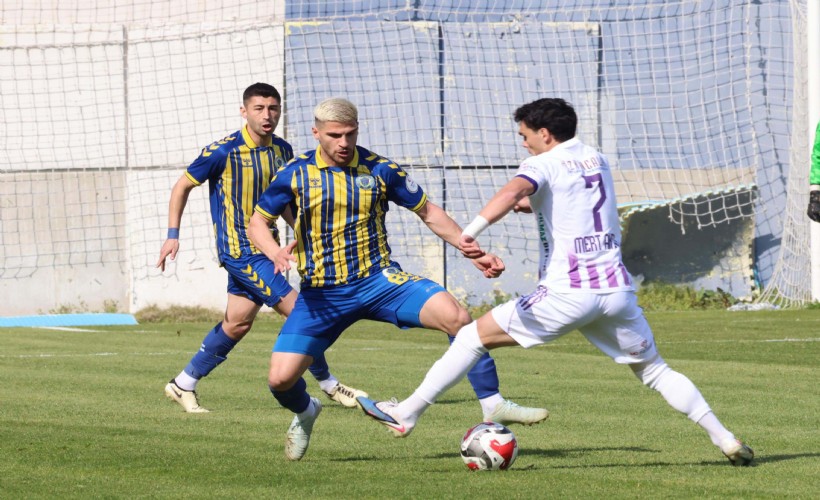 Menemen'den ayrılan Erkan'a üç talip