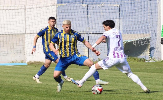 Menemen'den ayrılan Erkan'a üç talip