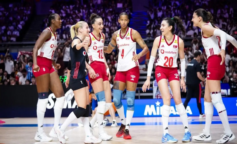 Milletler Ligi Finalleri'ne kalmayı garantiledi: Filenin Sultanları, Japonya'ya devirdi!