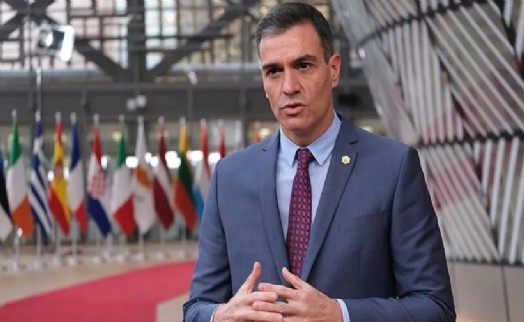 Of Belediyesi'nden Pedro Sanchez'e fahri hemşehrilik beratı