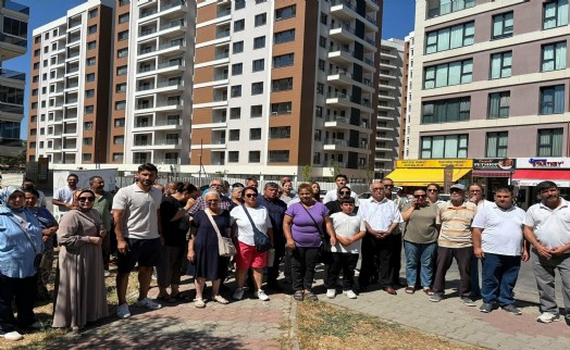 Örnekköy'de hak sahiplerinden anahtarlı eylem