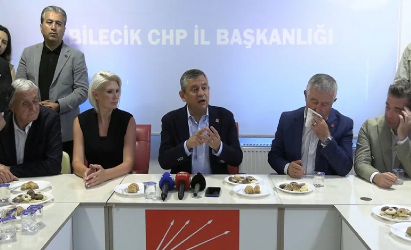 Özgür Özel'den 'çağrı heyeti' mesajı... İsim önerdi: '40 gün içinde bu kurultayın yapılmasını istiyoruz'