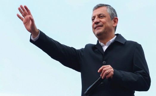 Özgür Özel'in yeni partisinin sloganı da belli oldu