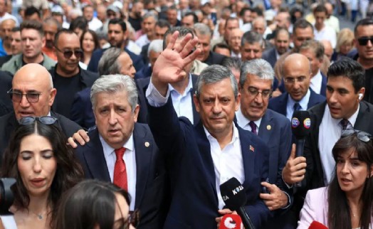 Sendikacılardan tüm emekçilere YENİ Parti saflarında birleşme çağrısı