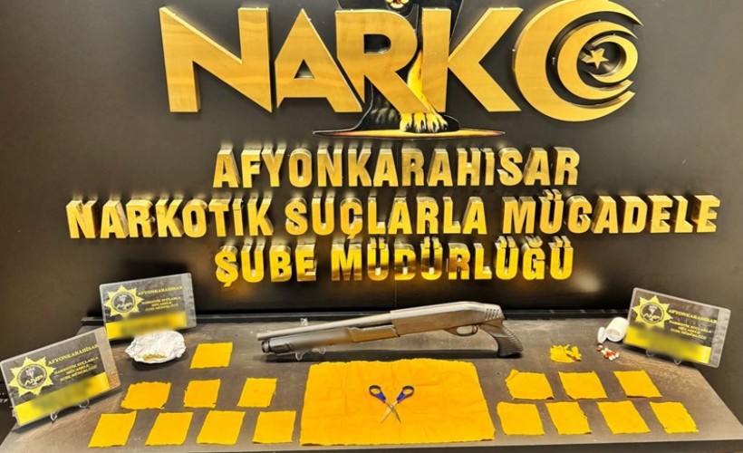 Sokak satıcılarına operasyon: 2 şüpheli tutuklandı