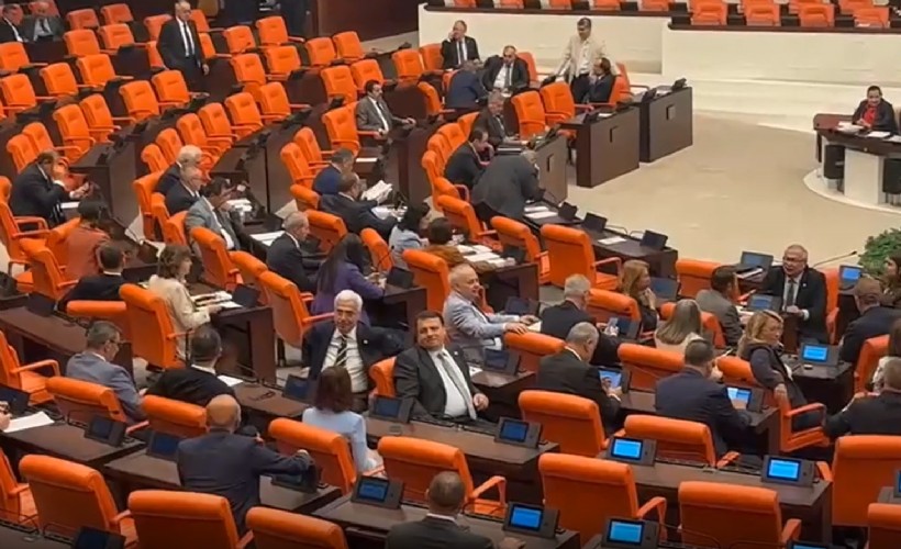 TBMM Genel Kurulu, 7 siyasi parti grubuyla toplandı