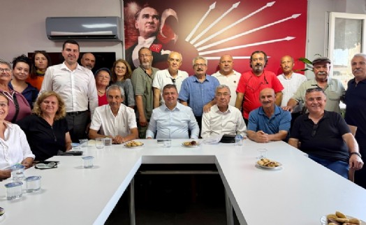 Tire'de CHP'den ayrıldı: Başkan Okuroğlu ilçe örgütüyle YENİ Parti'ye geçti