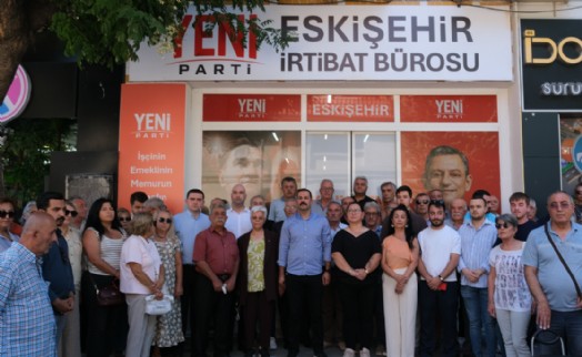 YENİ Parti Eskişehir bürosu açıldı, 14 ilçe başkanı CHP'den istifa etti
