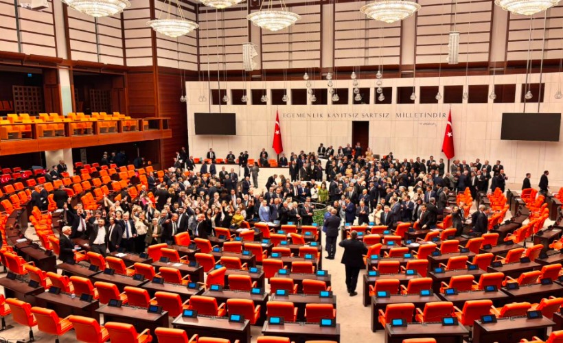 'Çerçeve Yasa' teklifi TBMM Genel Kurulu'nda kabul edildi: Partilere göre oylama sonucu belli oldu