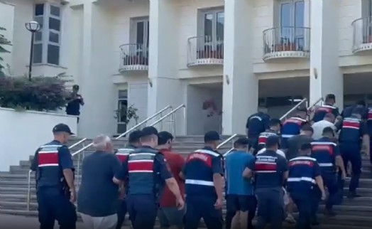 23 ilde göçmen kaçakçılığı operasyonu: 31 organizatör tutuklandı