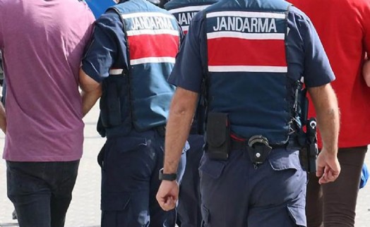 4 yaşındaki çocuğun şüpheli ölümüne ilişkin üvey baba ile dede tutuklandı