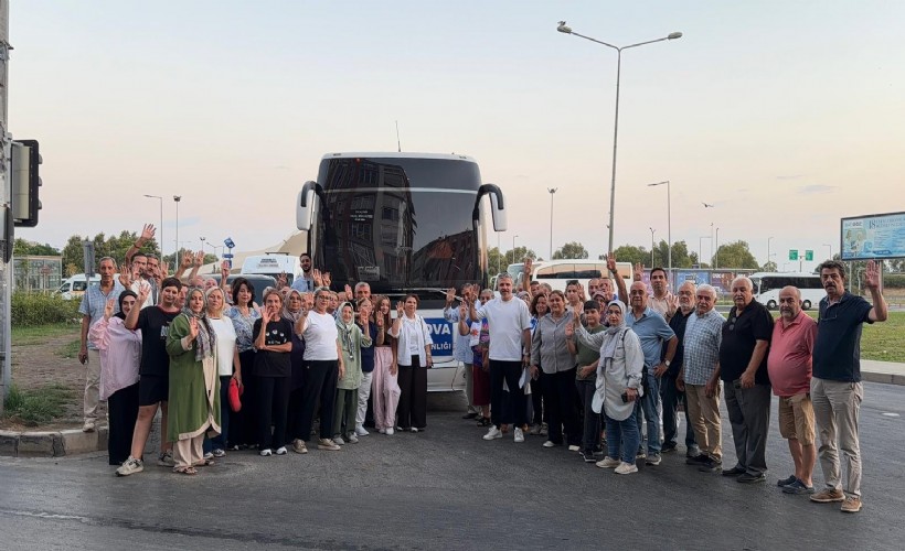 AK Parti İzmir’den 25. yıl buluşmasına 5 bin kişilik çıkarma!