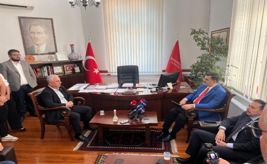 AK Partili İnan'dan YENİ Partili Çelik'e ziyaret: 'Rakibiz ama düşman değiliz'