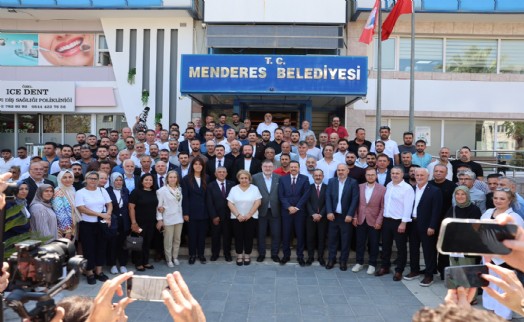 AK Partililerden Menderes paylaşımı; 'Gönülden tebrik ediyoruz'