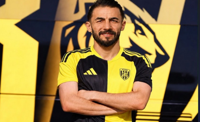 Aliağa FK'da Hamza imzayı attı