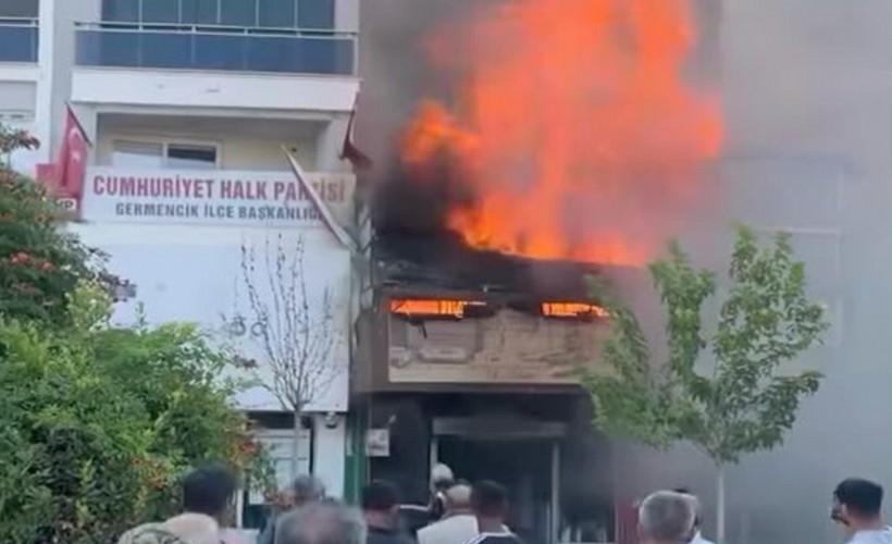 Aydın'da mobilya mağazası kül oldu
